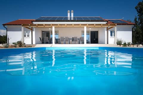 NEW SEA VIEW VILLA NEAR BEACH WITH SEA ACCESS