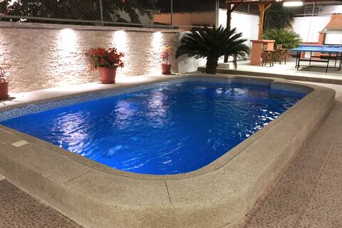 Ballenita House: Pool, Volley, BBQ & Near Beach