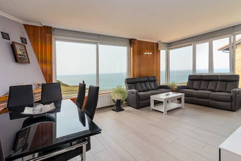 Large capacity chalet 10+4 facing the sea Suances