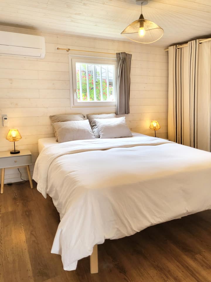 غرفة نوم بمساحة 10 أمتار مربعة بسرير 160