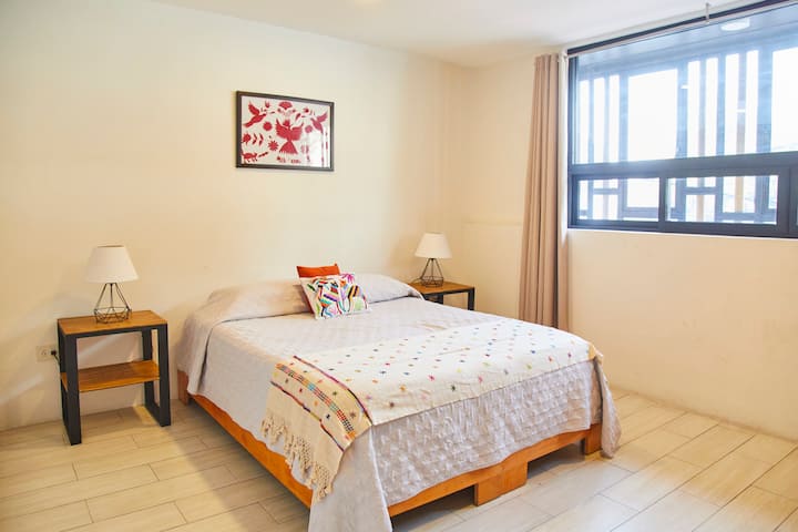 Hab 1 | Cama Queen Size