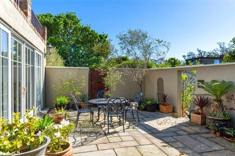 The Mews Apartment, Dalkey Hill