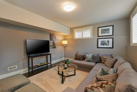 Successful Airbnb property: Our Home -3 bedrms, for 1 to 5 to stay in Scarborough—Rouge Park