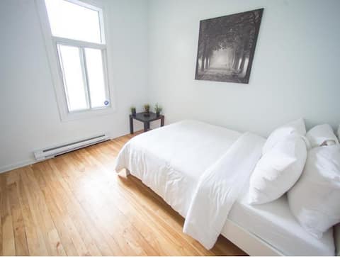 Bright & Clean Room Near Downtown & Little Italy