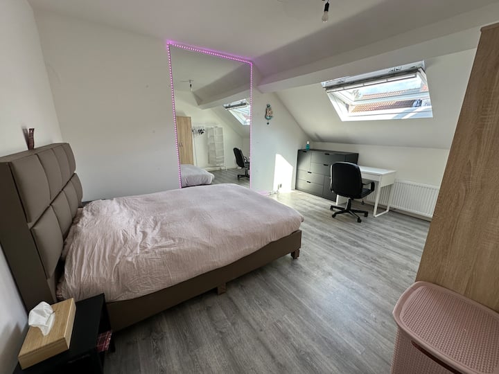 საძინებელი 1