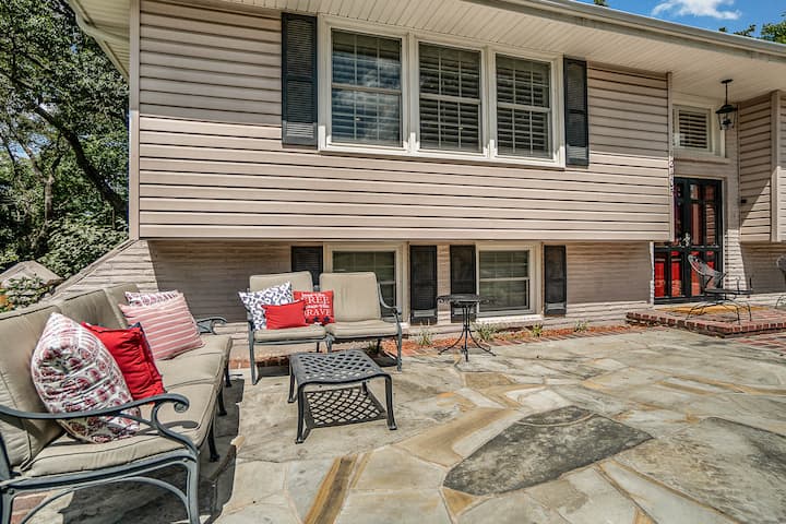 The Resting Place, Grandview Home-Upper Level