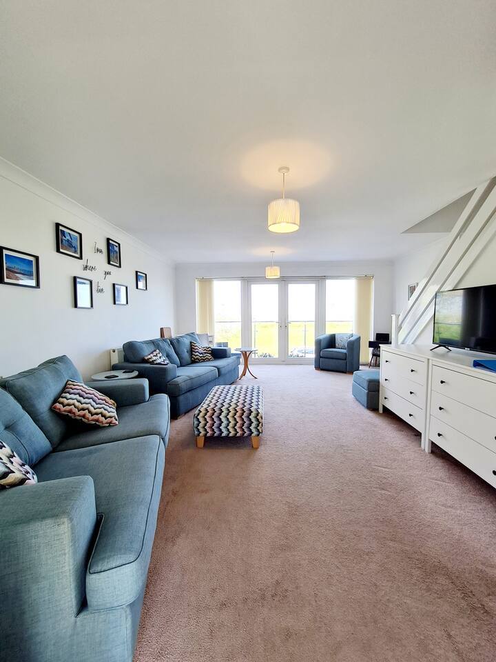 Beachfront Home, Perfect For Families And Friends - Selsey