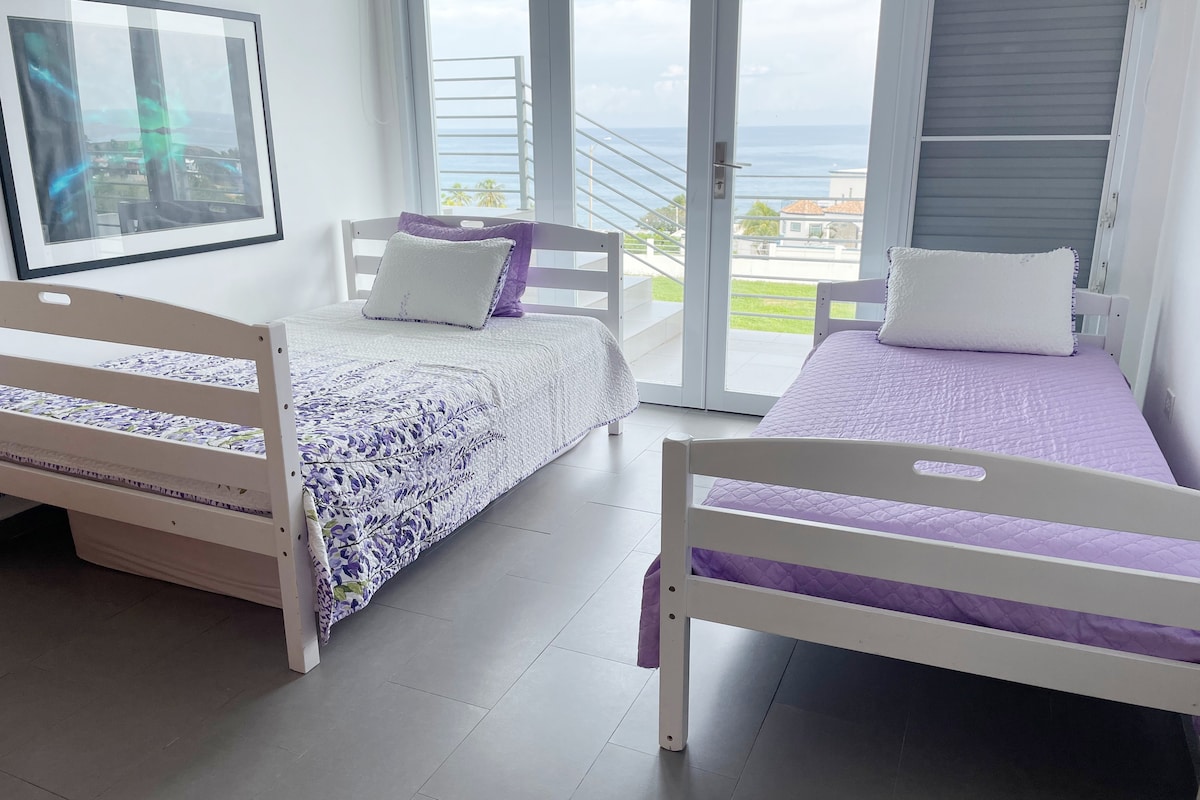 Extra bedroom #3 - Ocean facing