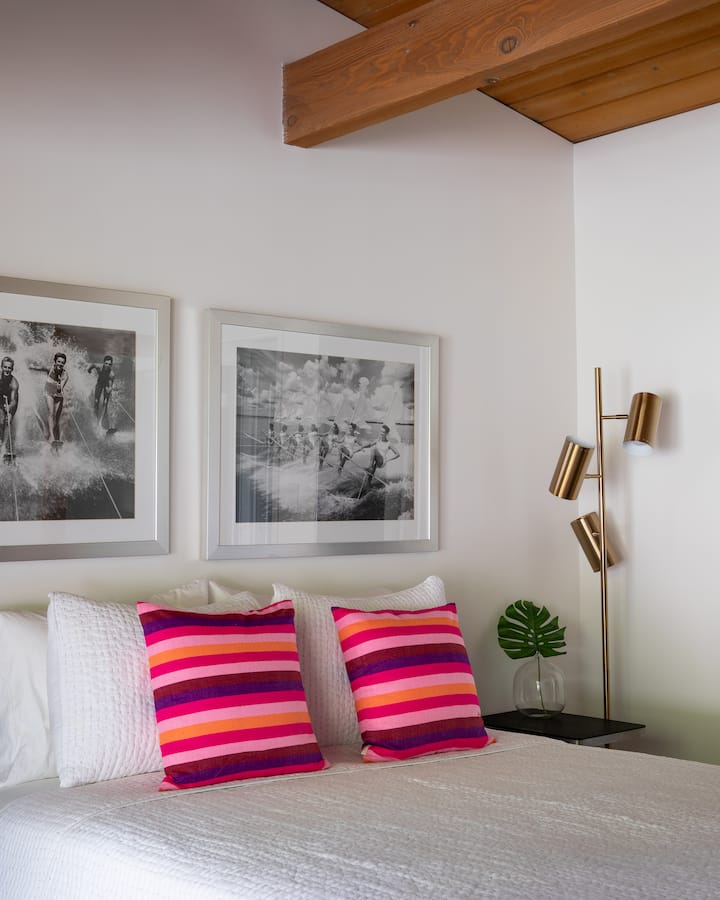 غرفة النوم رقم2، سرير بحجم كوين مع جاك وحمام جيل.