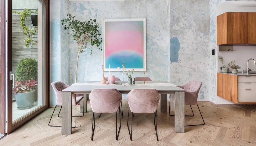 Modern 4700 SF house in heart of Williamsburg gallery image 4