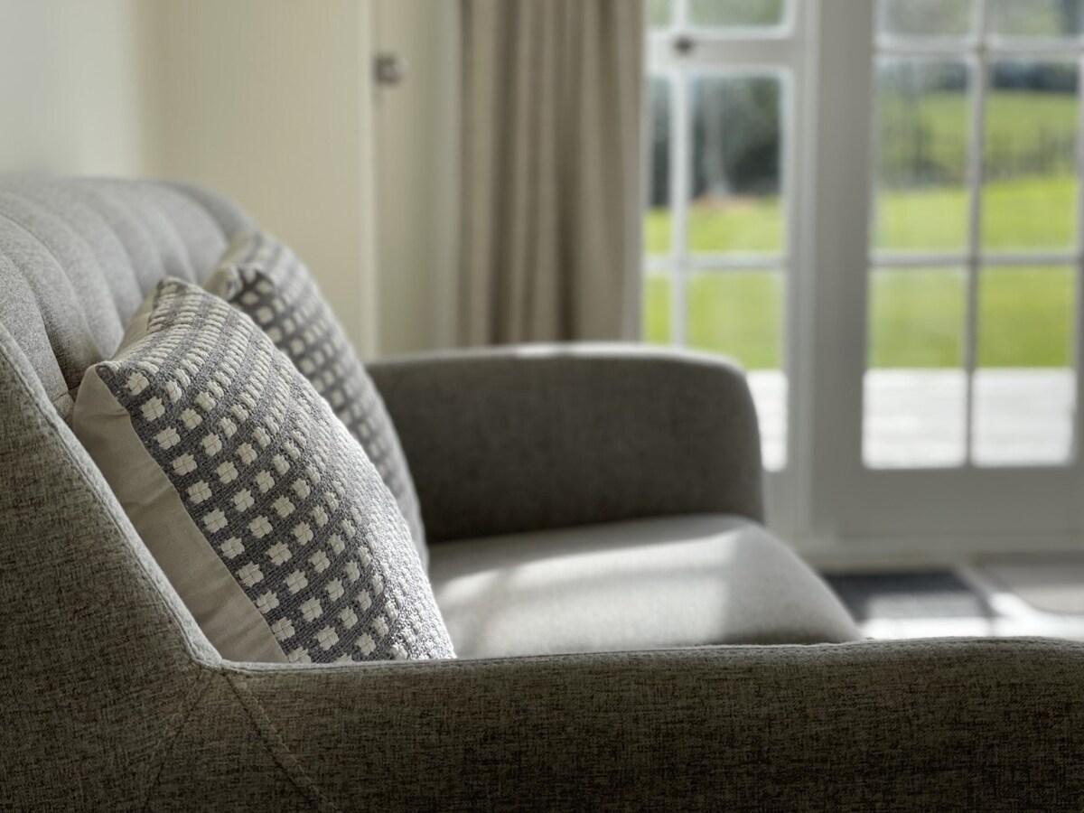 Top performing Airbnb: Orchard Studio in French Vintage-Style in Rotorua District North