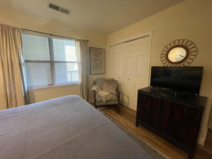 חדר שינה לאורחים.