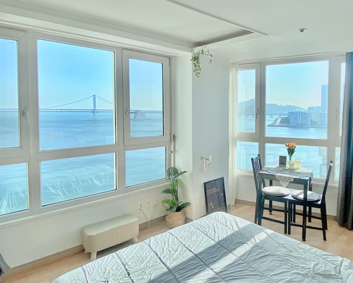 15 Best Airbnbs in Busan