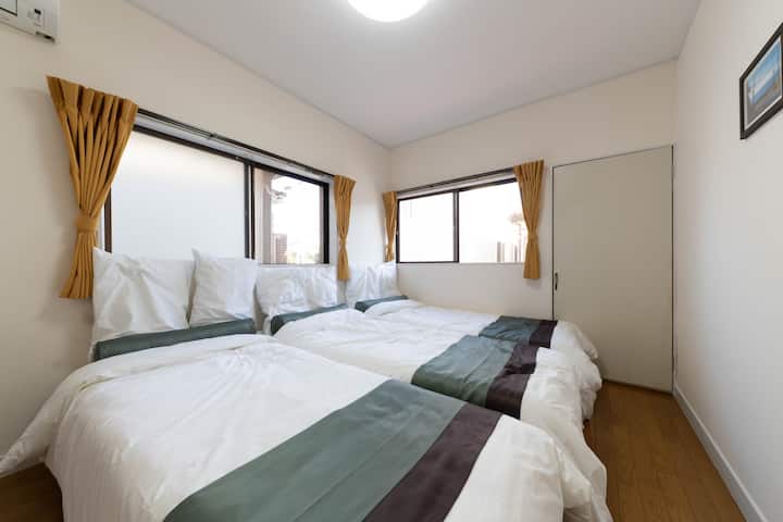 Kitanda cha mtu mmoja *3