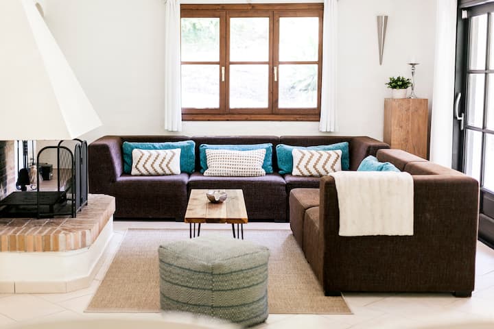 Country Casa | Jacuzzi | Heated Indoor Pool - エステポナ