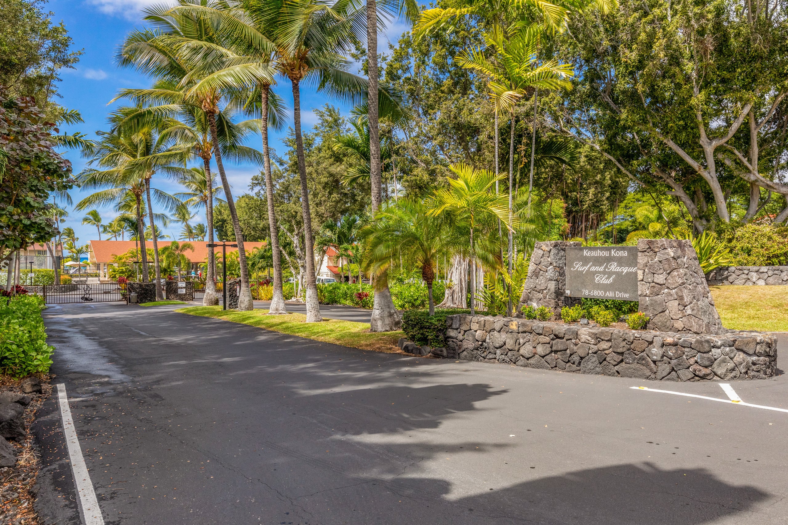 Condo in Kailua-Kona · ★4.8 · 2 bedrooms · 3 beds · 2 private baths - Image 30