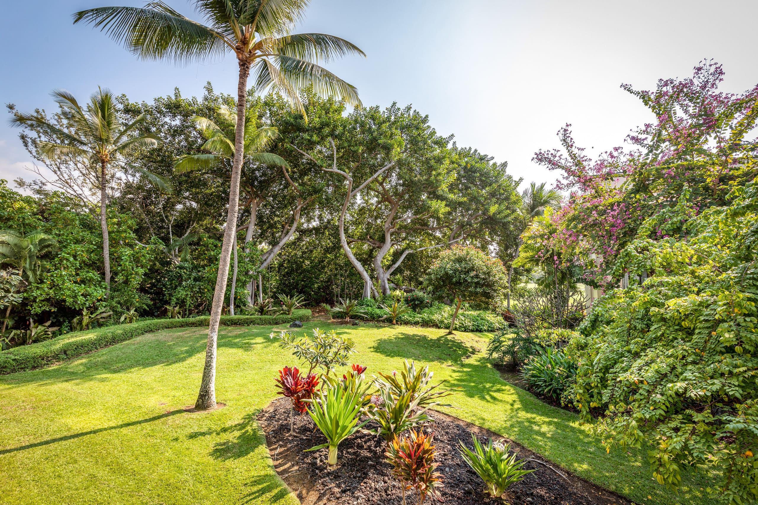 Condo in Kailua-Kona · ★4.8 · 2 bedrooms · 3 beds · 2 private baths - Image 24