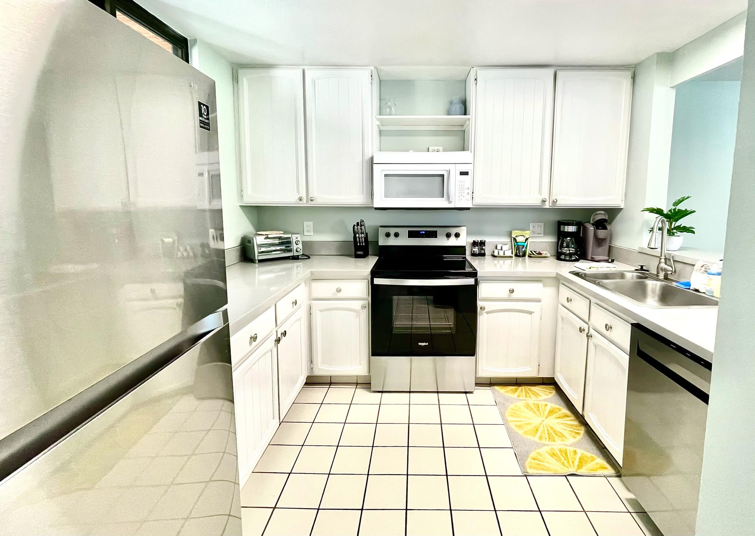 Condo in Kailua-Kona · ★4.8 · 2 bedrooms · 3 beds · 2 private baths - Image 10