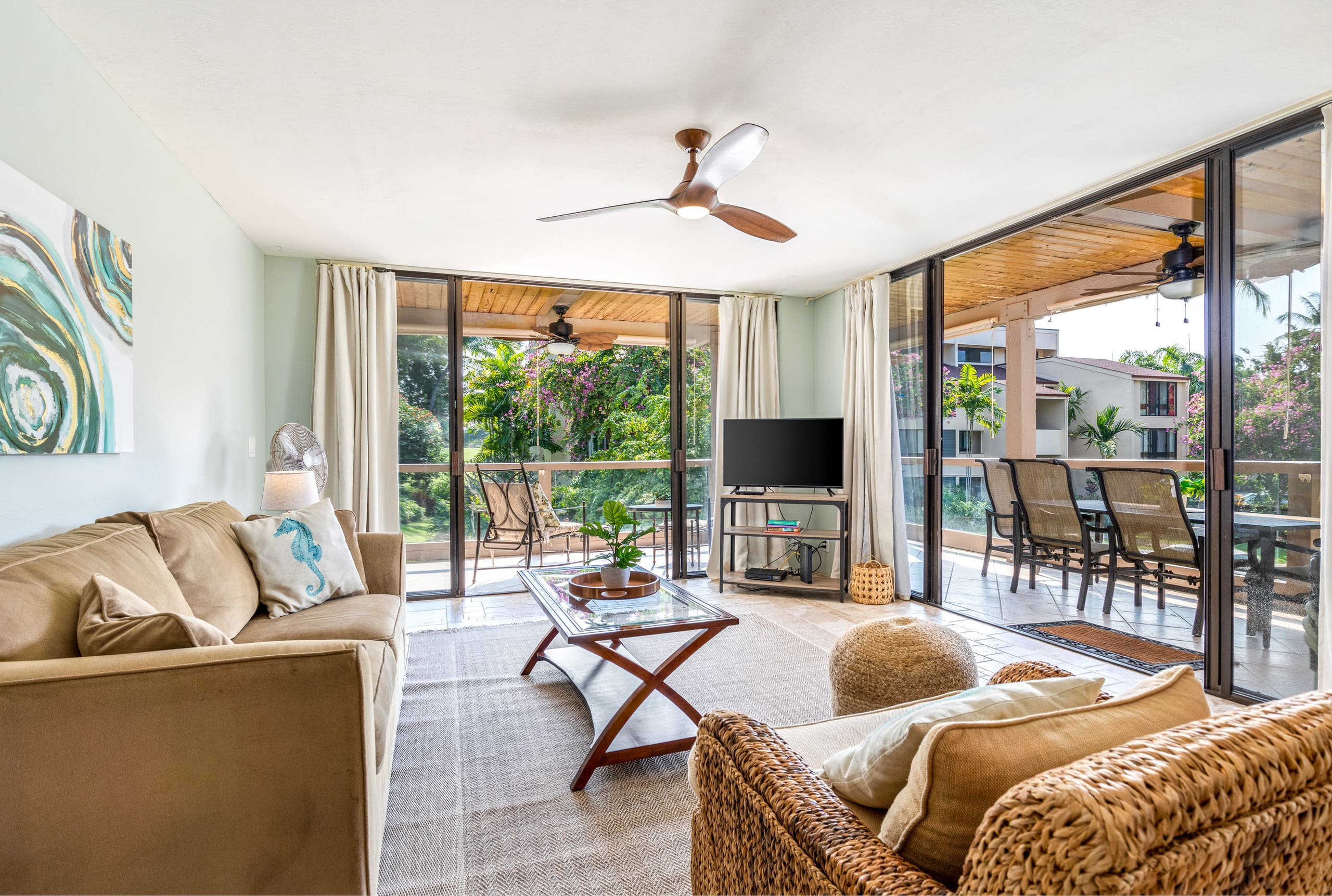 Condo in Kailua-Kona · ★4.8 · 2 bedrooms · 3 beds · 2 private baths - Image 3