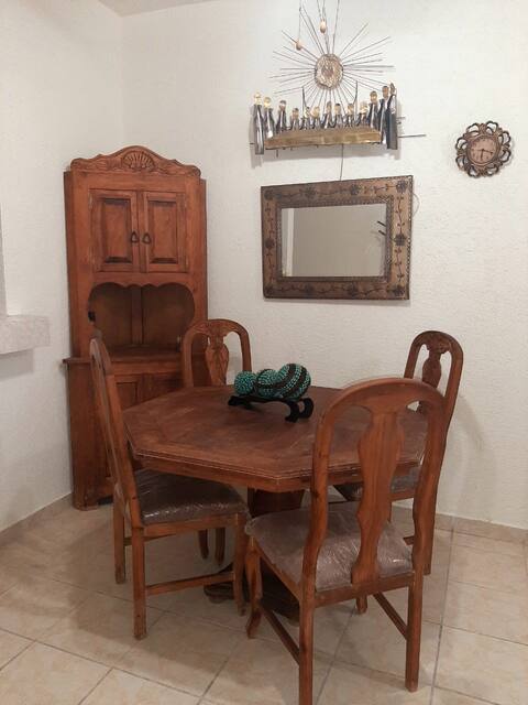 Nice house in gated 10 minutes from Paseo Gómez Pal