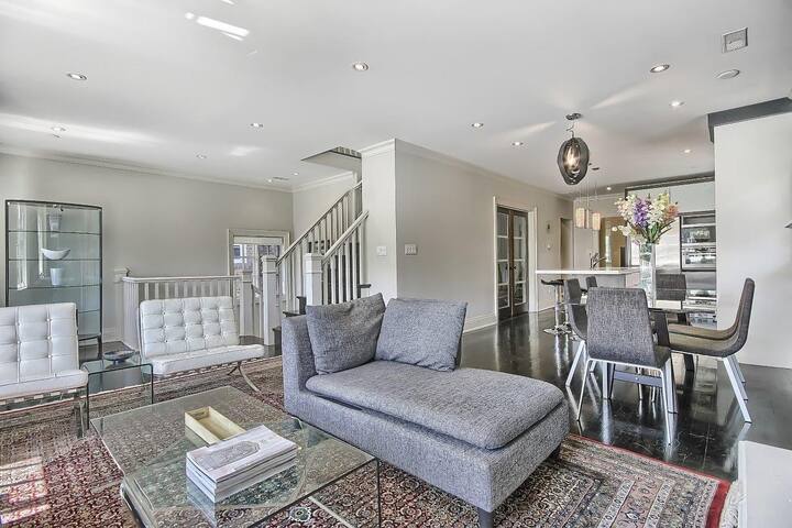 * Up-Scale LuXe ROSEdale April- May 35% 0FF ! gallery image 3