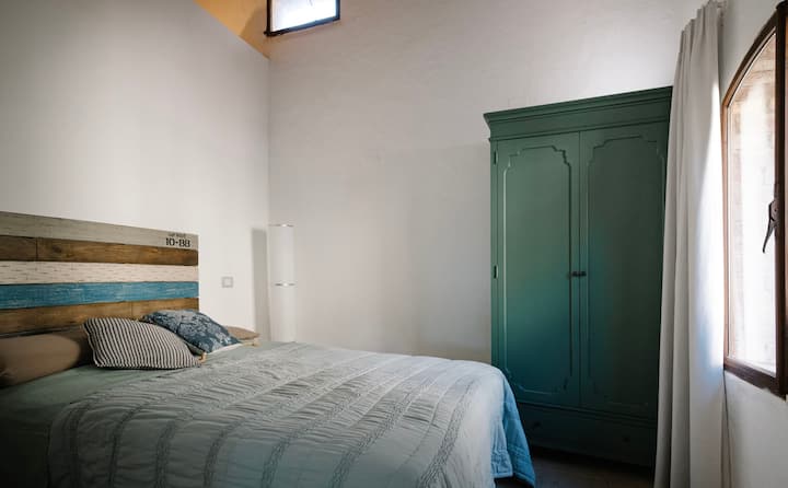 приземје со прва спална соба