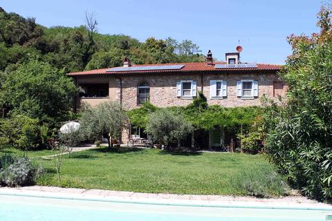 The Hoopoe's Farmhouse.