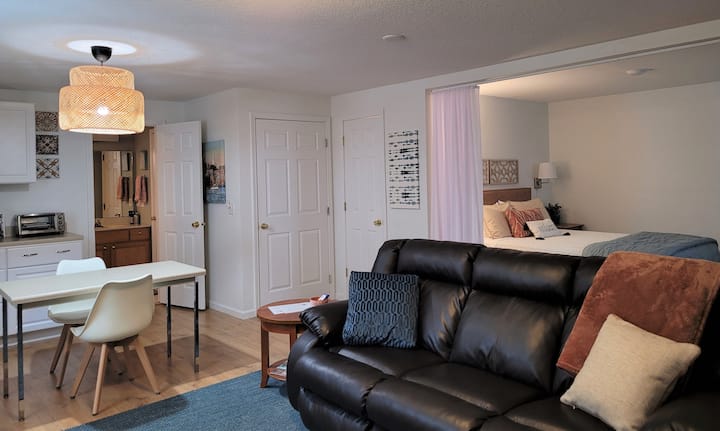 Empty Nest Guest Suite In A Country Setting. - Mount Pleasant, MI