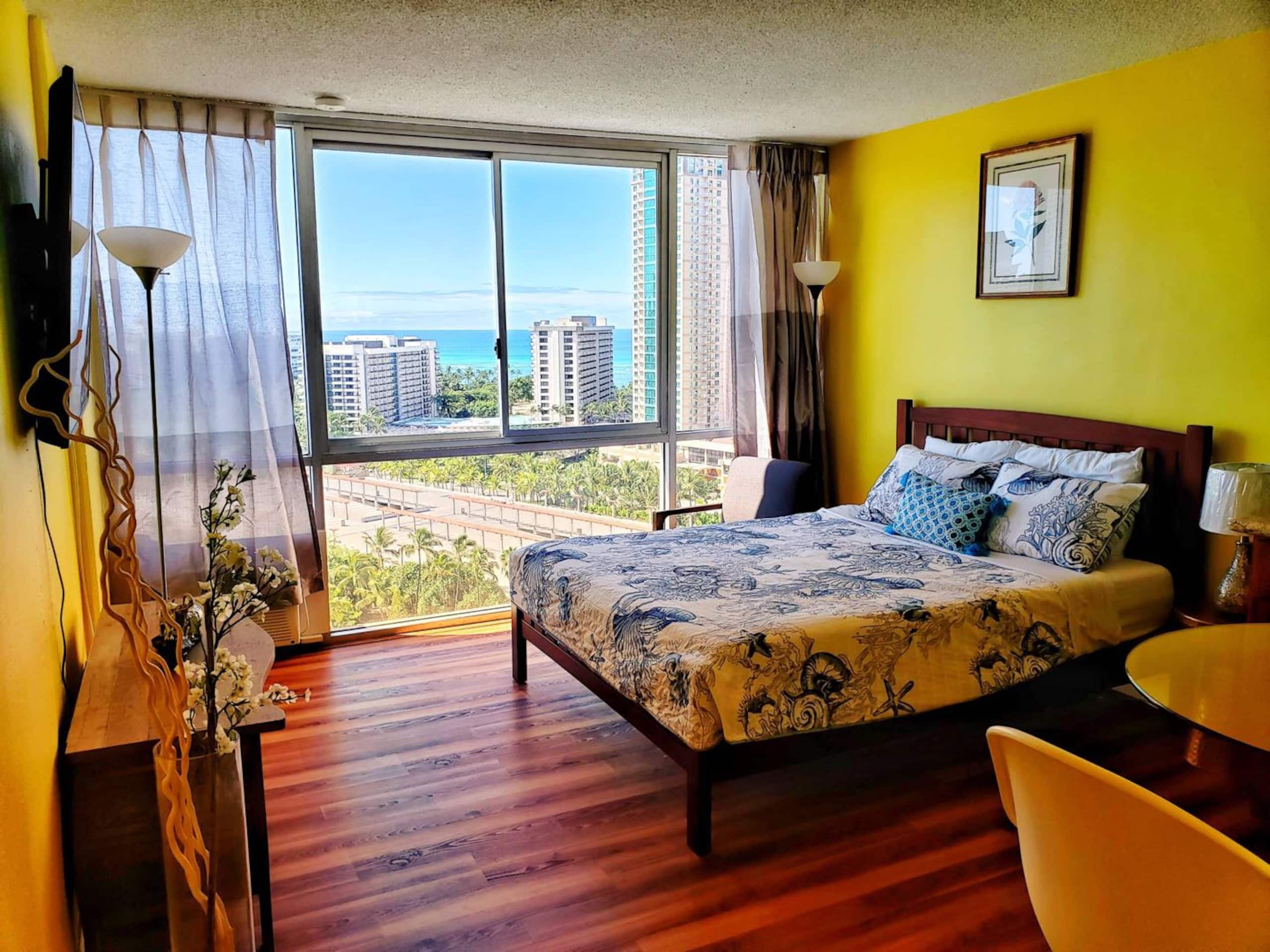 Condo in Honolulu · ★4.9 · 1 bedroom · 1 bed · 1 bath - Image 5