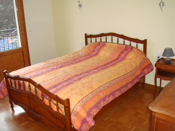 საძინებელი 1