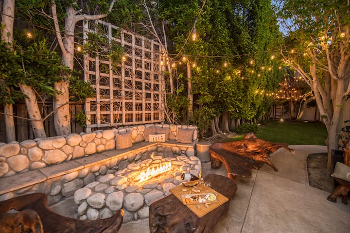 Relax in La Jolla Paradise with Firepit & Tree