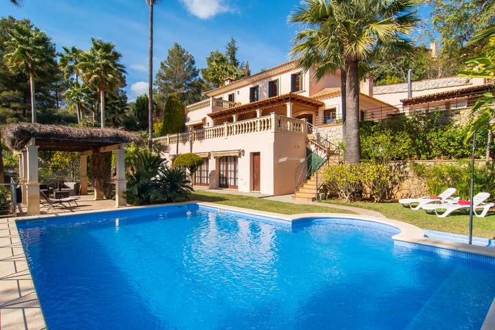Villa Tierraseca. Beautiful villa with bay views.