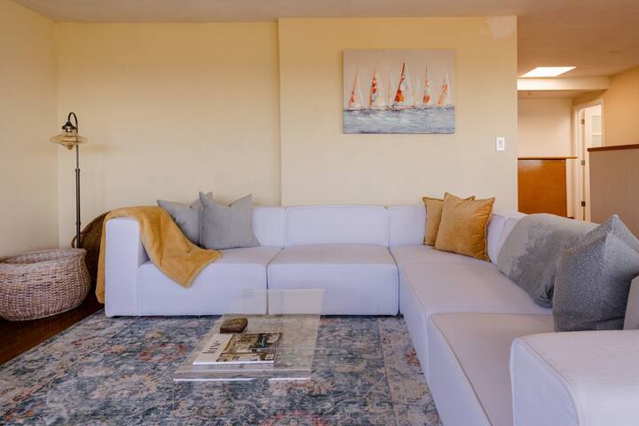 Oceanview Beach Retreat – spectacular views gallery image 2