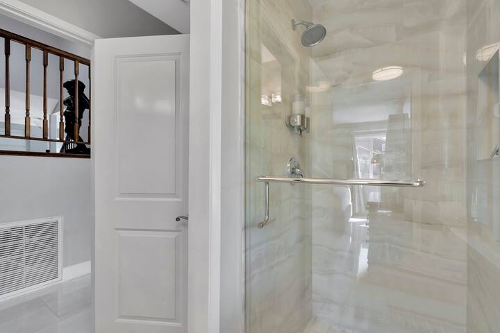 Cozy Villa close disney gallery image 3