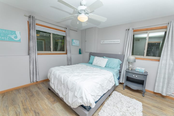 The "Mermaid room" and like all the other rooms has plenty of natural sunlight.