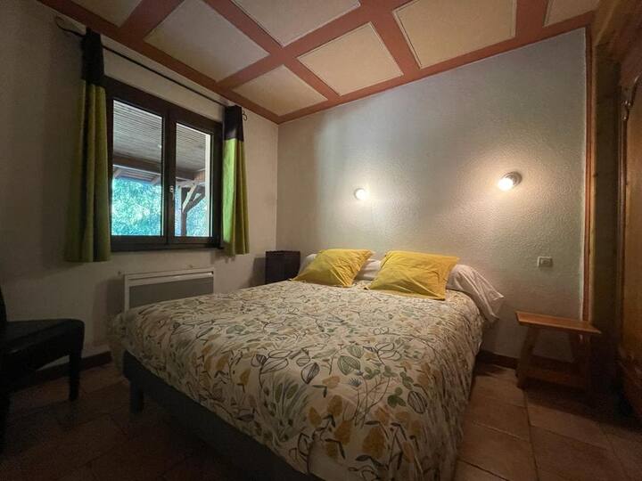 أسرّة مزدوجة غرفة نوم...2 متر