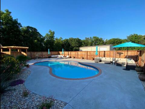 Beautiful South Grand Lake House on Disney Island