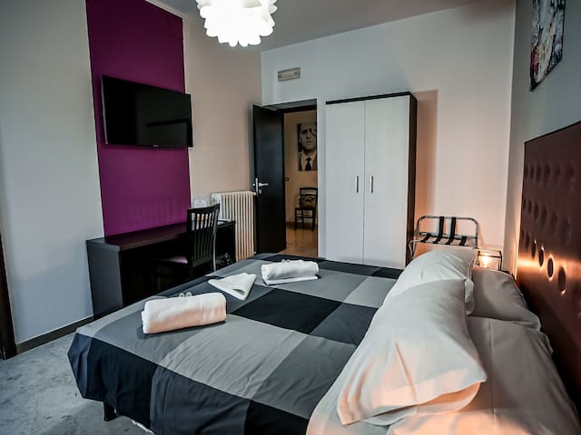 Appartamento con terrazzo a due passi dal Colosseo gallery image 3