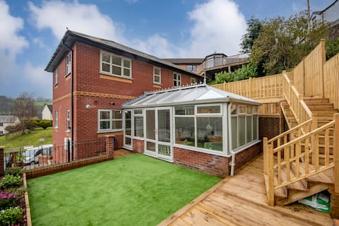 Relaxing Luxury Holiday Home.