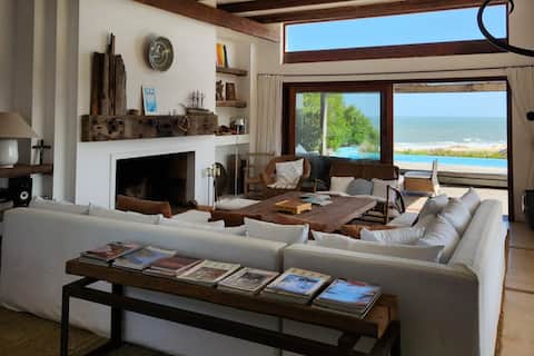 Successful Airbnb property: Abadejo House in El Chorro