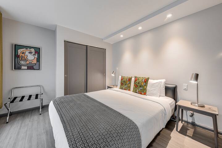 B02 | High Standing Apt. Near Old QC | 2 Bedrooms gallery image 2