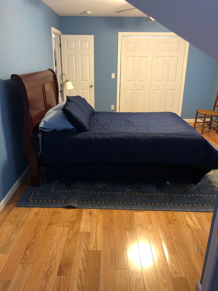 150-179 cm széles ágy mesterben