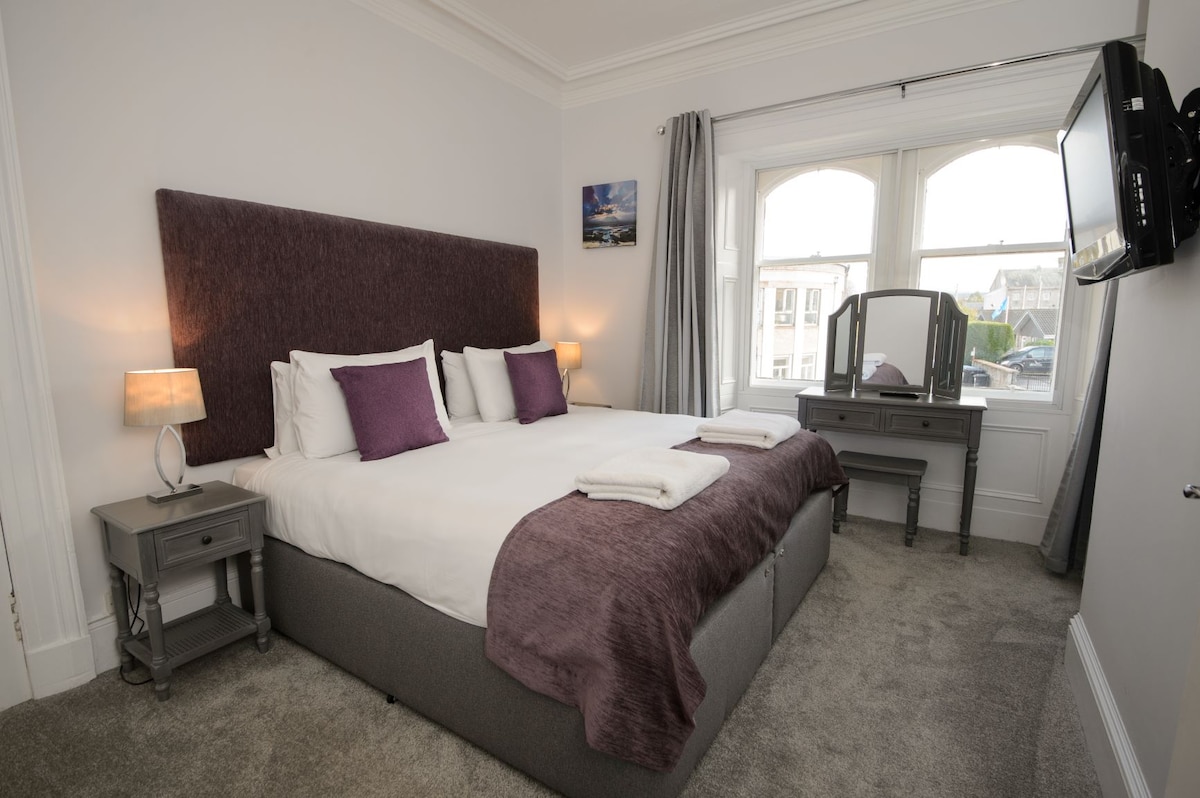 חדר שינה צמוד