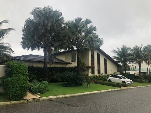 Casa Família, WiFi, Swimming pool, 400 mt Beach, Guarujá