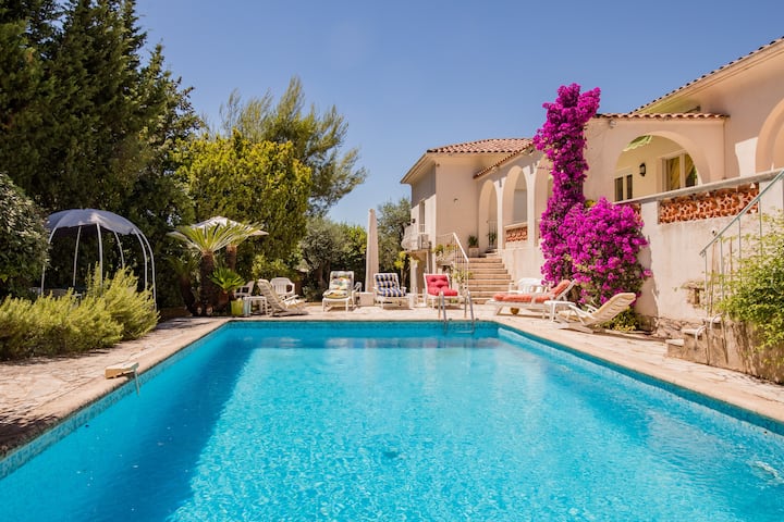 Villa With Swimming Pool & House Keeper - Cannes