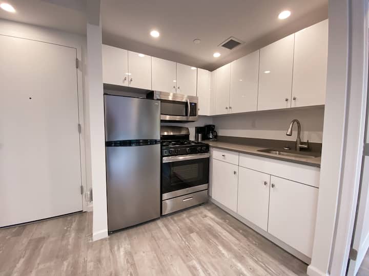 433 West 53-two Bedroom Apartment - クイーンズ, NY