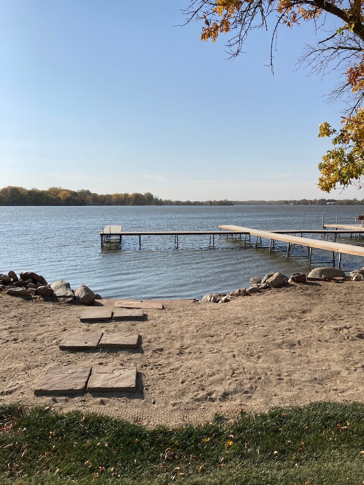 Lake View Vacation Rentals & Homes Iowa, United States Airbnb