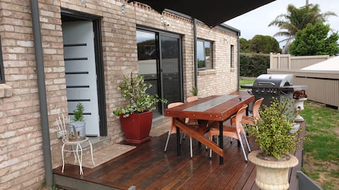 Popular Airbnb listing: THE 29TH STEP in Ocean Grove
