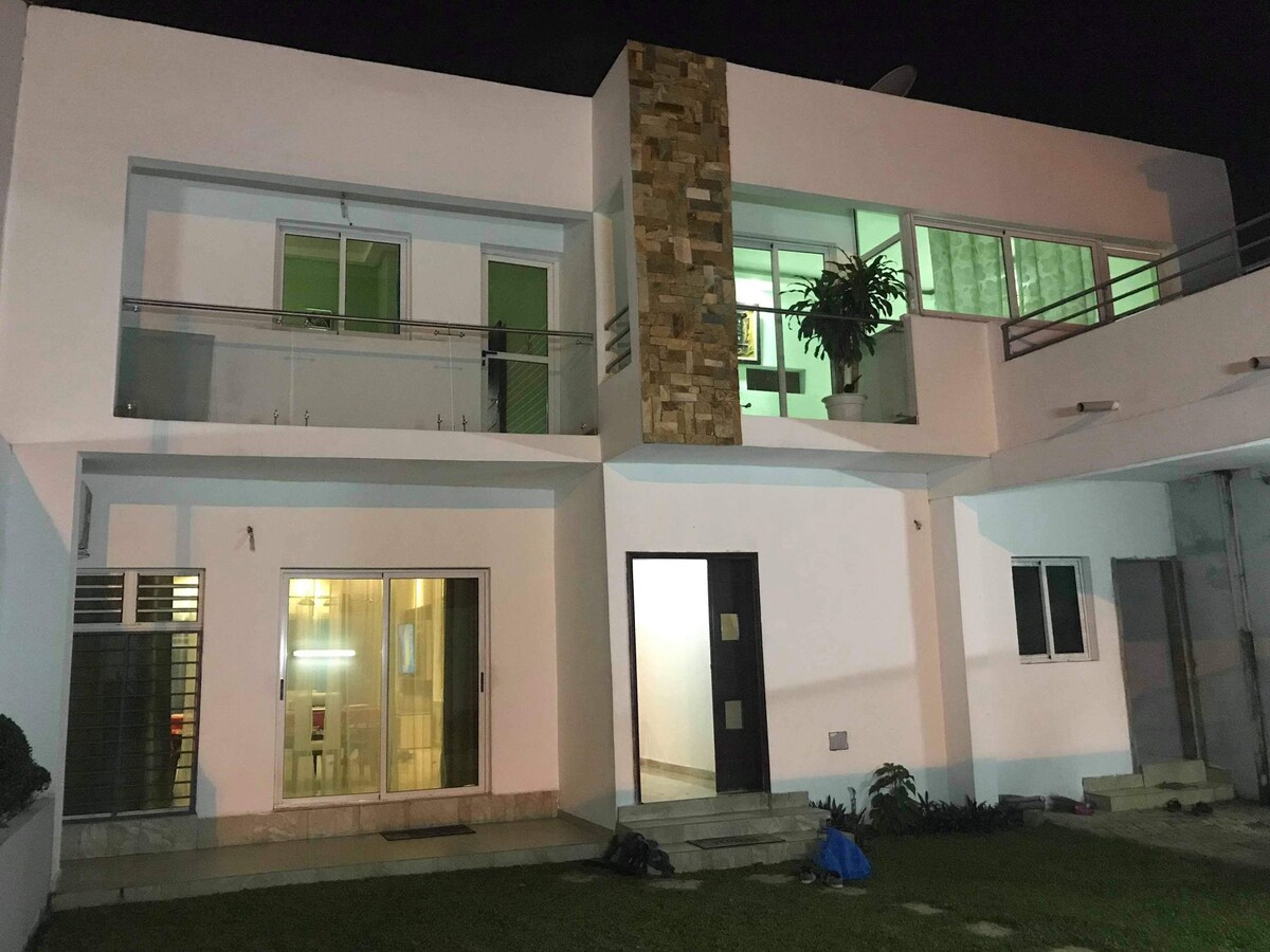 Belle Villa Riviera Bonoumin Apartments for Rent in Abidjan