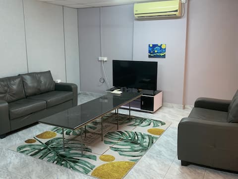Comfortable 2-Bedroom. Suitable for family.